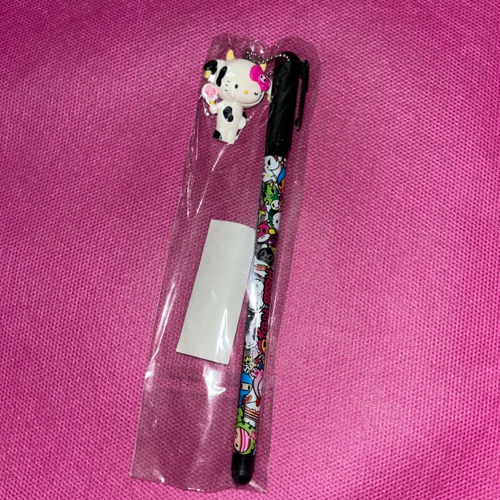 Sanrio Tokidoki Cow Pen